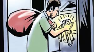 *घारगावमध्ये धाडसी घरफोडी:*  बंद घराचे कुलूप तोडून सोन्याच्या दागिन्यांसह सव्वादोन लाखाचा मुद्देमाल लंपास